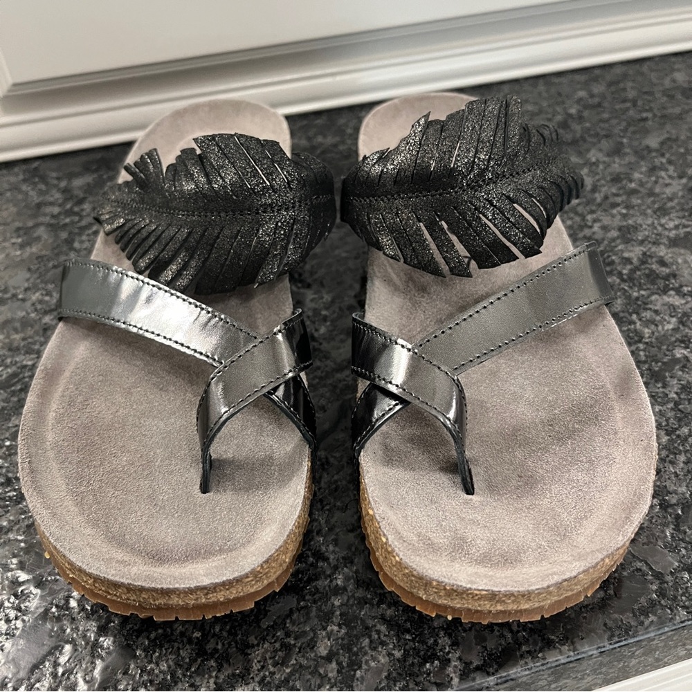 NWT Mephisto Extremely Rare Immy sandals in Dark Grey | Size 7